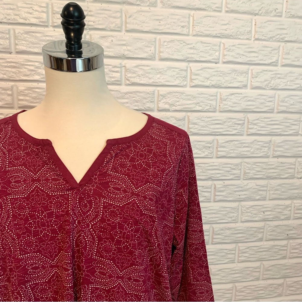 St. John’s Bay Raspberry Pink Tunic with White Spirograph Pattern